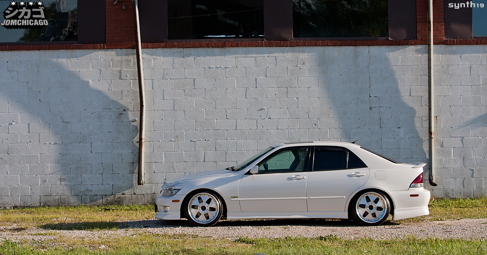 Look at this SLAMMED Daily Driven IS300 rocking SSR Viennas Kreis wheels